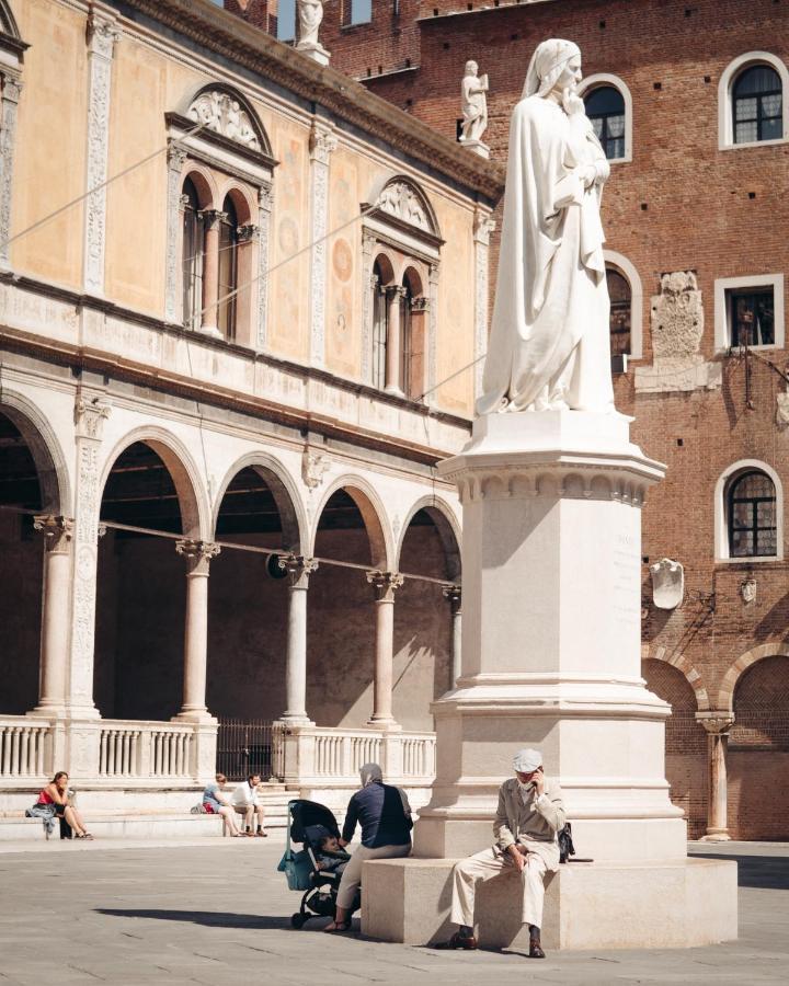 Domus Nova Palace - Italian Homing Verona Exterior foto